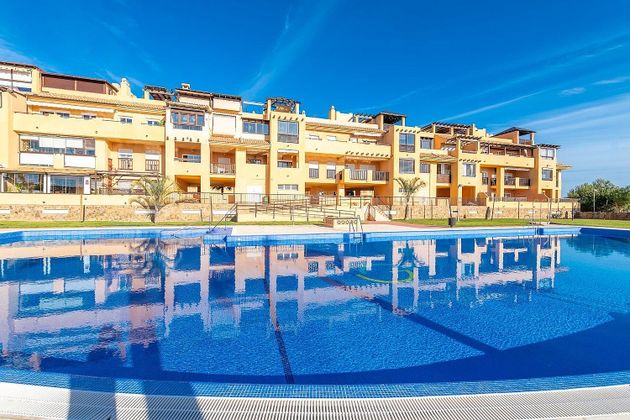 Foto 1 de Piso en venta en La Cala del Moral de 3 habitaciones con terraza y piscina