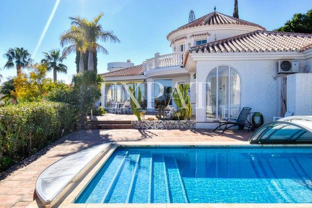 Foto 1 de Chalet en venta en Benajarafe – Almayate de 3 habitaciones con terraza y piscina