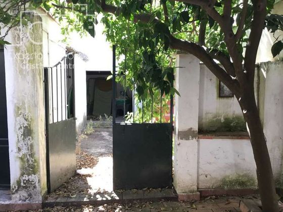 Foto 1 de Casa adossada en venda a Almonte de 3 habitacions amb jardí