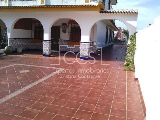Foto 1 de Casa en venda a Matalascañas de 6 habitacions amb terrassa