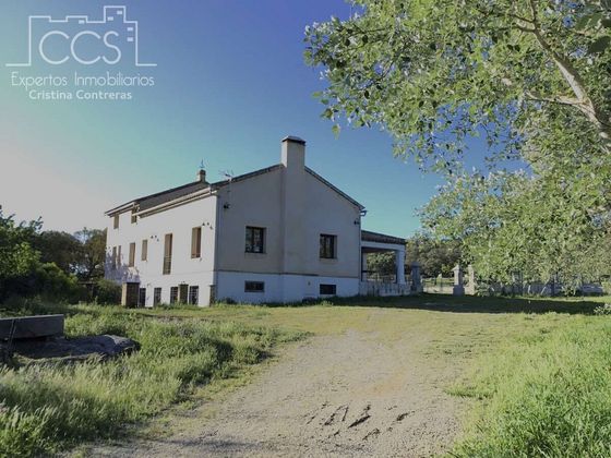 Foto 2 de Casa rural en venda a Pedroso (El) de 6 habitacions amb piscina