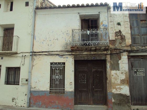 Foto 1 de Casa adosada en venta en Torres Torres de 4 habitaciones con jardín