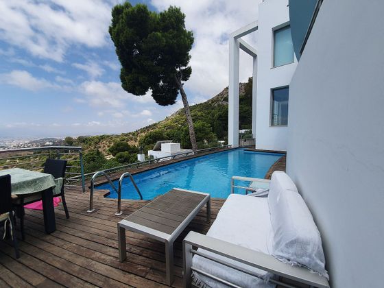 Foto 2 de Alquiler de chalet en Pinares de San Antón de 6 habitaciones con terraza y piscina