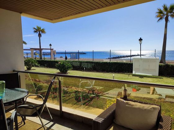 Foto 2 de Venta de piso en Puerto de la Duquesa de 2 habitaciones con terraza y piscina