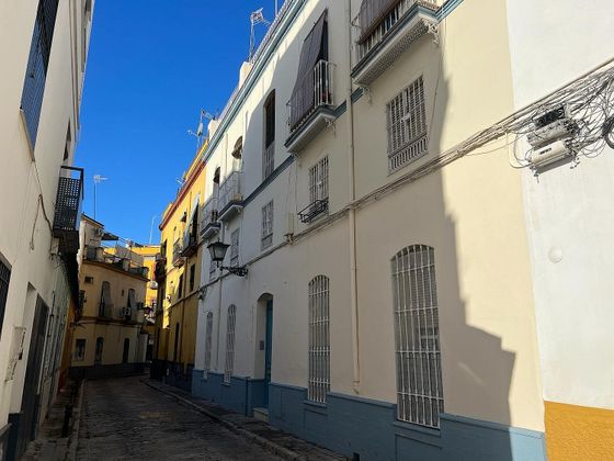 Foto 1 de Pis en lloguer a pasaje Conde de la Mejorada de 2 habitacions amb balcó i aire acondicionat