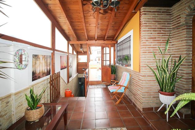 Foto 2 de Chalet en venta en Motril pueblo de 4 habitaciones con terraza y piscina