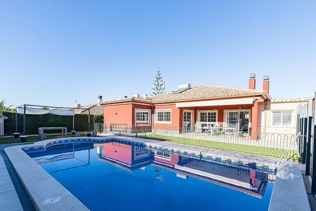 Foto 1 de Xalet en venda a La Alcayna de 4 habitacions amb piscina i garatge