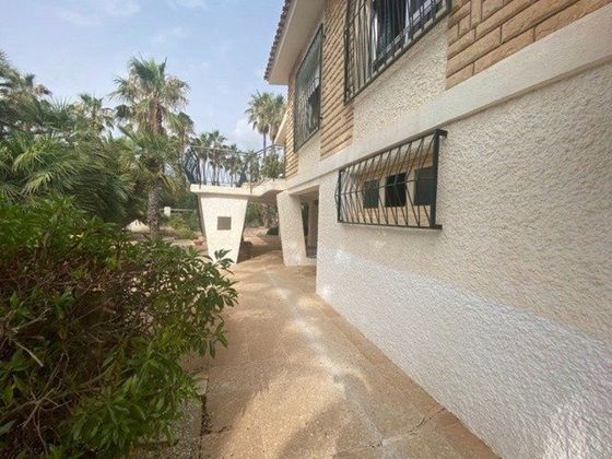 Foto 1 de Chalet en venta en Perín de 4 habitaciones con terraza y piscina
