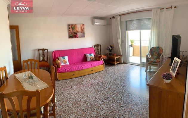 Foto 1 de Piso en venta en Puerto de Mazarrón de 3 habitaciones con balcón y aire acondicionado
