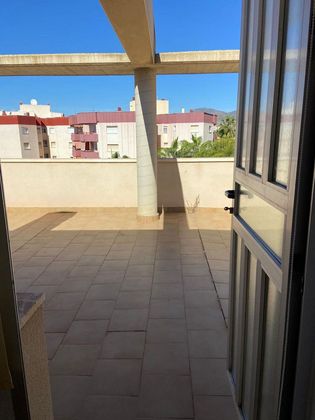 Foto 2 de Ático en venta en Puerto de Mazarrón de 2 habitaciones con terraza y balcón