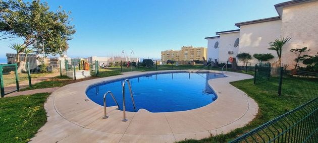 Foto 2 de Venta de piso en Montemar de 1 habitación con terraza y piscina