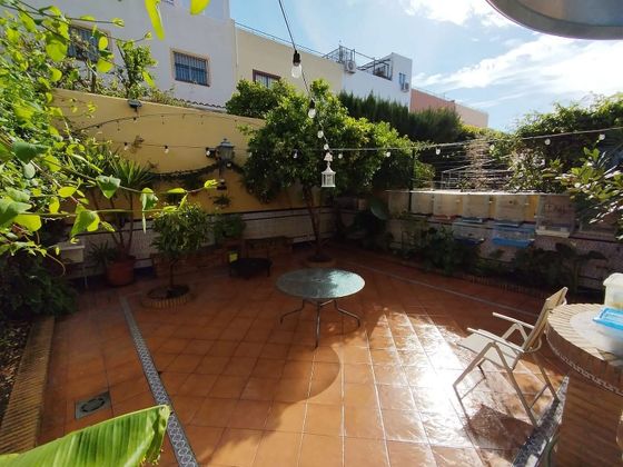 Foto 1 de Venta de casa en Centro - Bormujos de 4 habitaciones con terraza y piscina