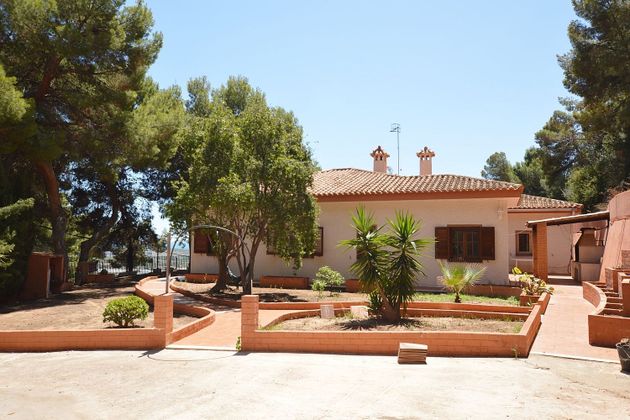 Foto 2 de Xalet en venda a Los Monasterios-Alfinach de 5 habitacions amb terrassa i piscina