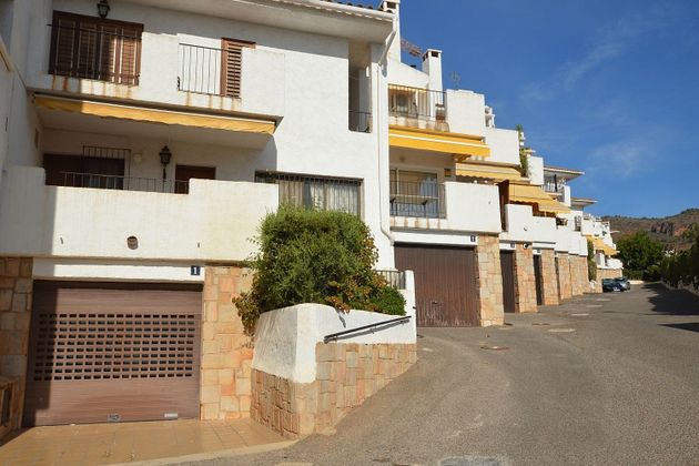 Foto 1 de Casa en venda a Los Monasterios-Alfinach de 3 habitacions amb terrassa i piscina