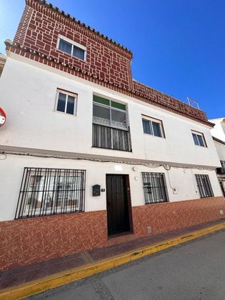 Foto 1 de Casa adossada en venda a Cuevas del Becerro de 4 habitacions amb terrassa i calefacció