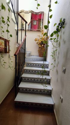 Foto 1 de Casa adossada en venda a calle Zona Duque de Bailen de 4 habitacions amb terrassa i garatge