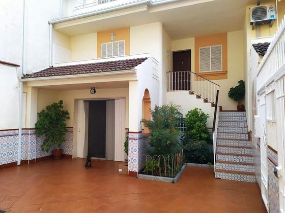 Foto 1 de Casa adosada en venta en plaza Ciudad Jardín de 5 habitaciones con terraza y garaje