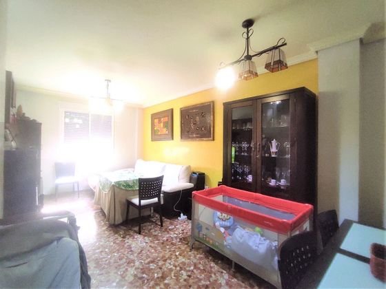 Foto 2 de Casa adossada en venda a parque Nueva Alcala de 3 habitacions amb terrassa i piscina