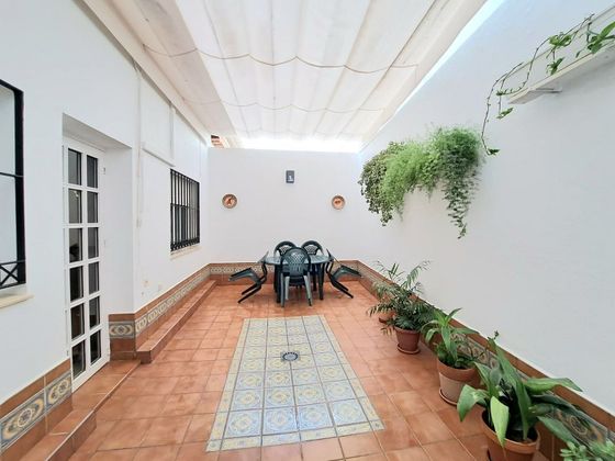 Foto 2 de Casa adosada en venta en calle Conde de Guadalhorce de 4 habitaciones con terraza y garaje