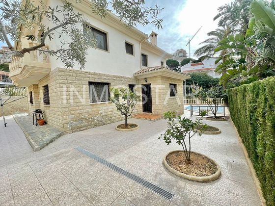 Foto 2 de Xalet en venda a urbanización Cap Blanc de 6 habitacions amb terrassa i piscina
