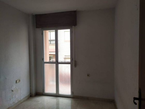 Foto 2 de Venta de piso en Alhama de Granada de 4 habitaciones con garaje y balcón