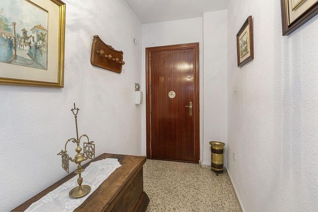 Foto 2 de Piso en venta en Camino de Ronda - Rosaleda de 3 habitaciones con garaje y balcón