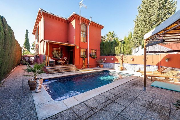 Foto 1 de Casa en venda a Albolote de 4 habitacions amb terrassa i piscina