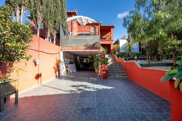 Foto 2 de Casa en venta en Albolote de 4 habitaciones con terraza y piscina