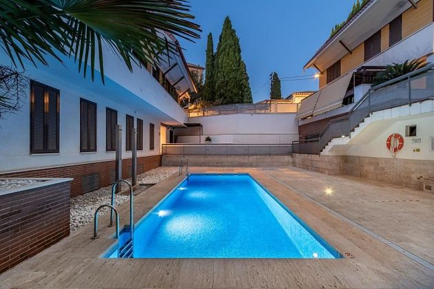 Foto 2 de Pis en venda a Barrio de la Vega de 2 habitacions amb terrassa i piscina
