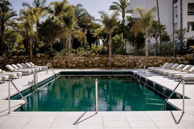 Foto 1 de Pis en lloguer a Bel Air - Cancelada - Saladillo de 1 habitació amb terrassa i piscina