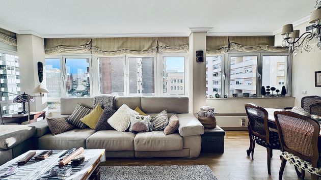 Foto 2 de Venta de piso en Jaume Roig de 5 habitaciones con garaje y aire acondicionado