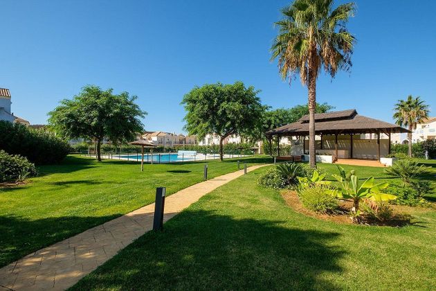 Foto 2 de Casa en venda a Costa Esuri de 3 habitacions amb terrassa i piscina