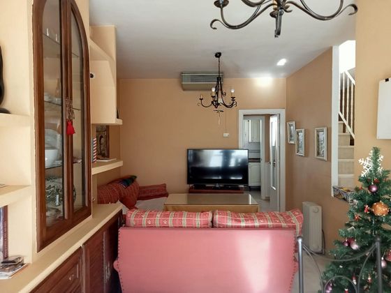 Foto 2 de Pis en venda a La Calzada de 3 habitacions amb terrassa i aire acondicionat