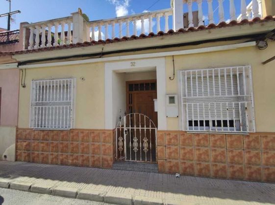 Foto 1 de Chalet en venta en Alguazas de 3 habitaciones con terraza