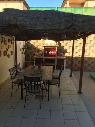 Foto 1 de Chalet en venta en Aljaraque de 4 habitaciones con terraza y piscina