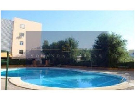 Foto 1 de Pis en venda a La Paz de 4 habitacions amb terrassa i piscina