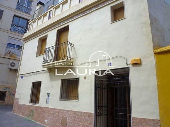 Foto 2 de Casa en venda a Centro Ciudad de 3 habitacions amb terrassa i aire acondicionat