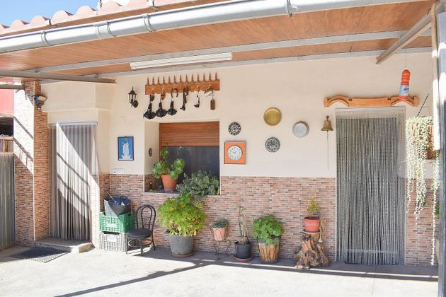 Foto 2 de Xalet en venda a calle Diseminado Masía Parrela de 4 habitacions amb terrassa i jardí