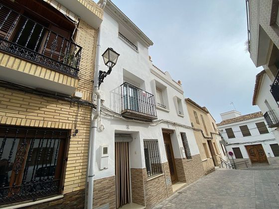Foto 1 de Casa adosada en venta en calle Maestro Cervera Lloret de 4 habitaciones con terraza y balcón