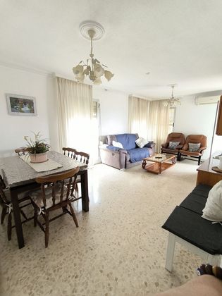 Foto 2 de Alquiler de piso en Arroyo de la Miel de 3 habitaciones con terraza y muebles