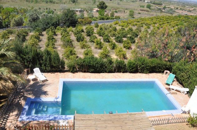 Foto 1 de Xalet en lloguer a El Paraiso-Los Almendros de 5 habitacions amb terrassa i piscina
