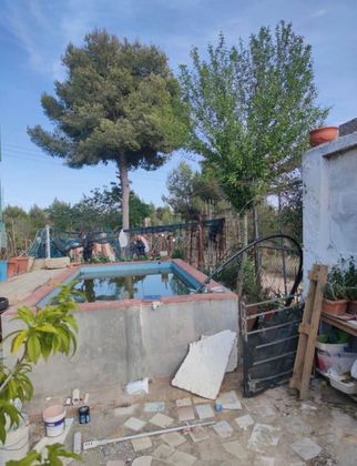 Foto 2 de Chalet en venta en Riba-roja de Túria de 4 habitaciones con garaje y jardín