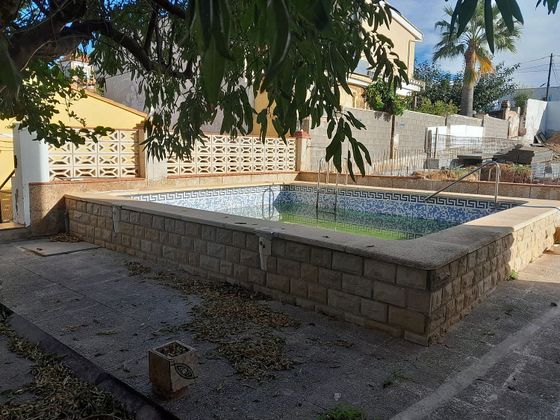 Foto 2 de Xalet en venda a Montesol de 6 habitacions amb terrassa i piscina