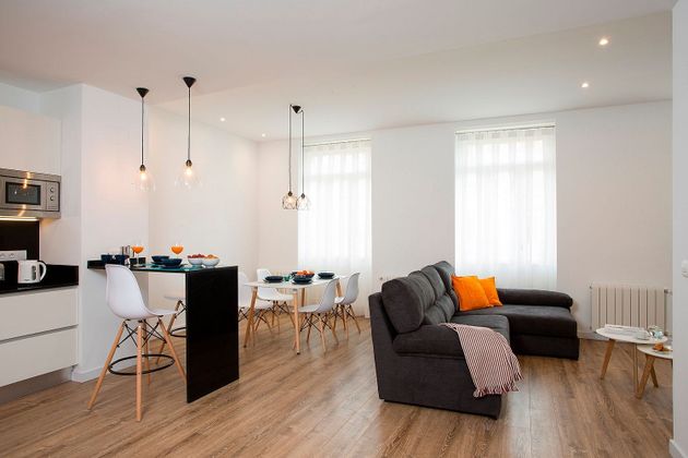 Foto 1 de Piso en alquiler en calle Cadiz de 3 habitaciones con terraza y muebles