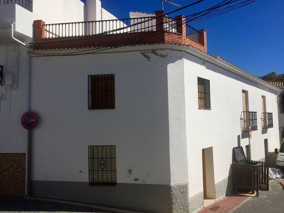 Foto 1 de Casa en venda a calle Empedrada de 6 habitacions amb terrassa i garatge