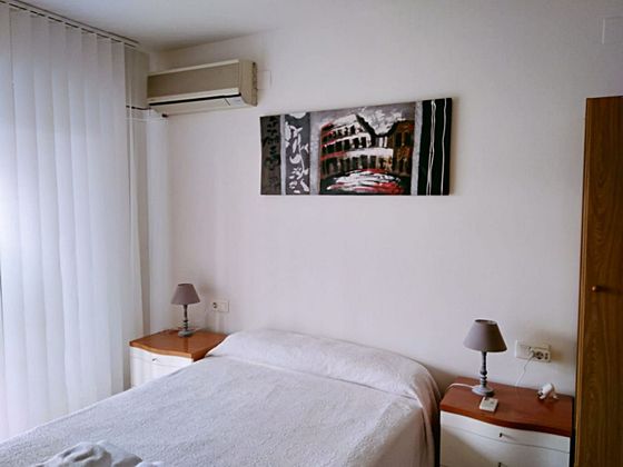 Foto 2 de Piso en venta en Na Rovella de 4 habitaciones con terraza y piscina