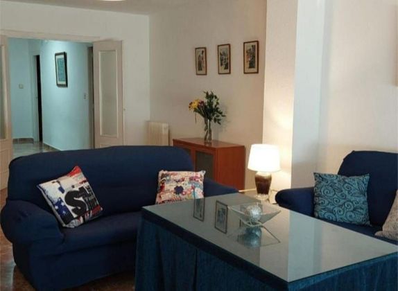 Foto 2 de Piso en alquiler en calle Marques de Velez de 3 habitaciones con muebles y calefacción