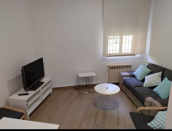 Foto 1 de Pis en lloguer a calle Ribera del Beiro de 3 habitacions amb mobles i calefacció