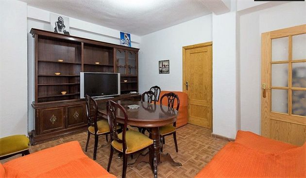Foto 2 de Pis en lloguer a Camino de Ronda - Rosaleda de 4 habitacions amb mobles i calefacció