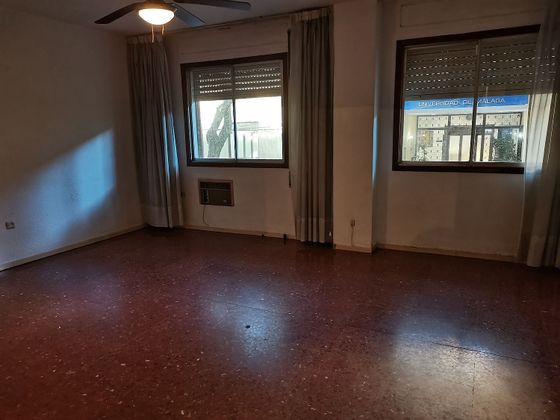 Foto 1 de Venta de piso en El Candado - El Palo de 3 habitaciones con garaje y ascensor